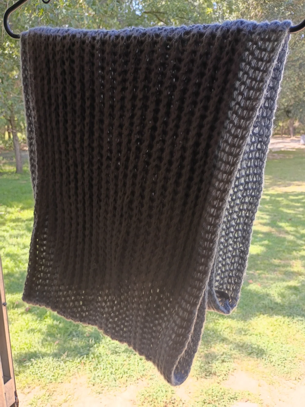 Women’s Blue Open-Knit Scarf Wrap